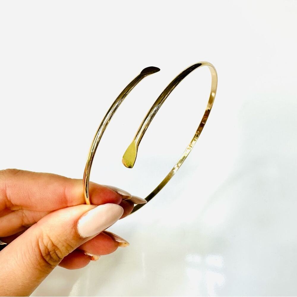 NEW NORDSTROM REVOLVE 14kt Gold Slim Band Twisted Bracelet Bangle Cuff Jewelry